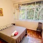 Apartamento, Ipanema , 5 Minutos Da Praia