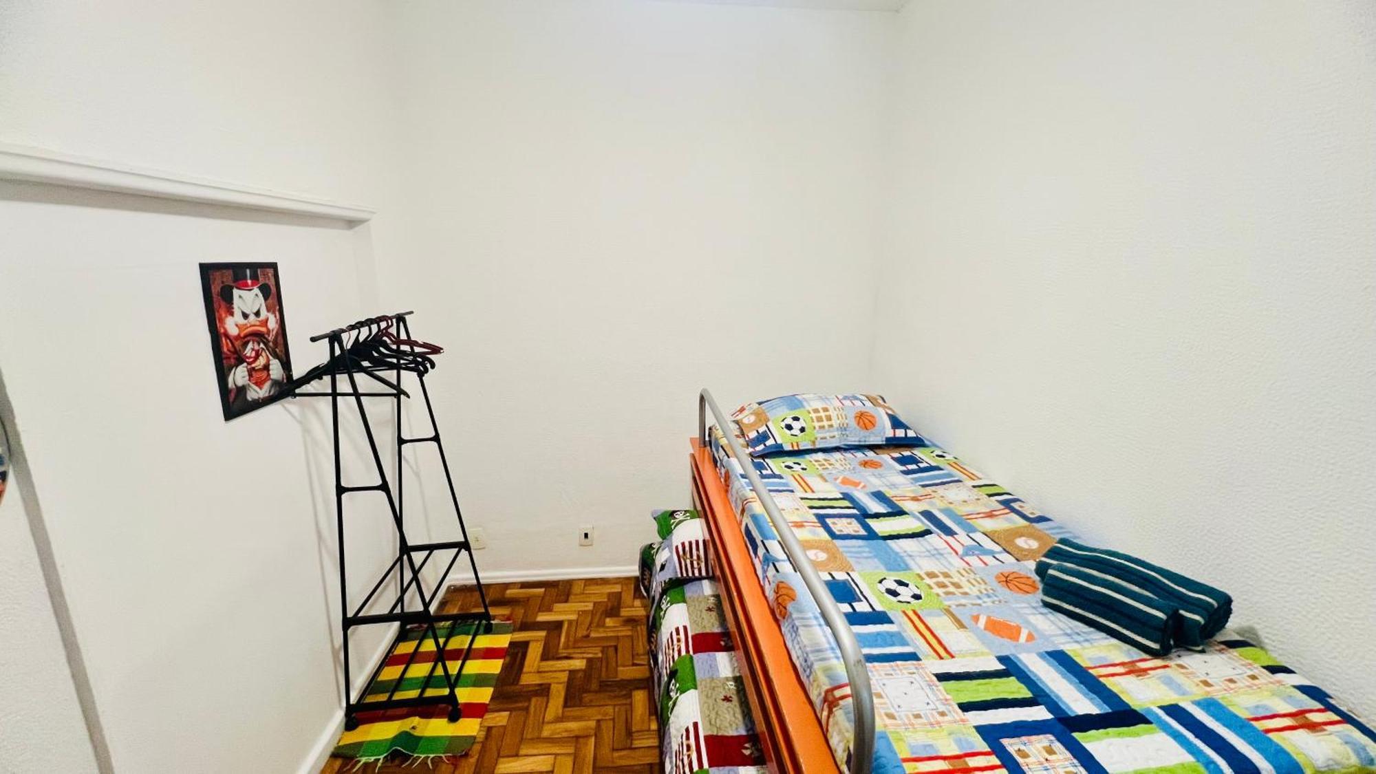 Apartamento, Ipanema , 5 Minutos Da Apartamento *